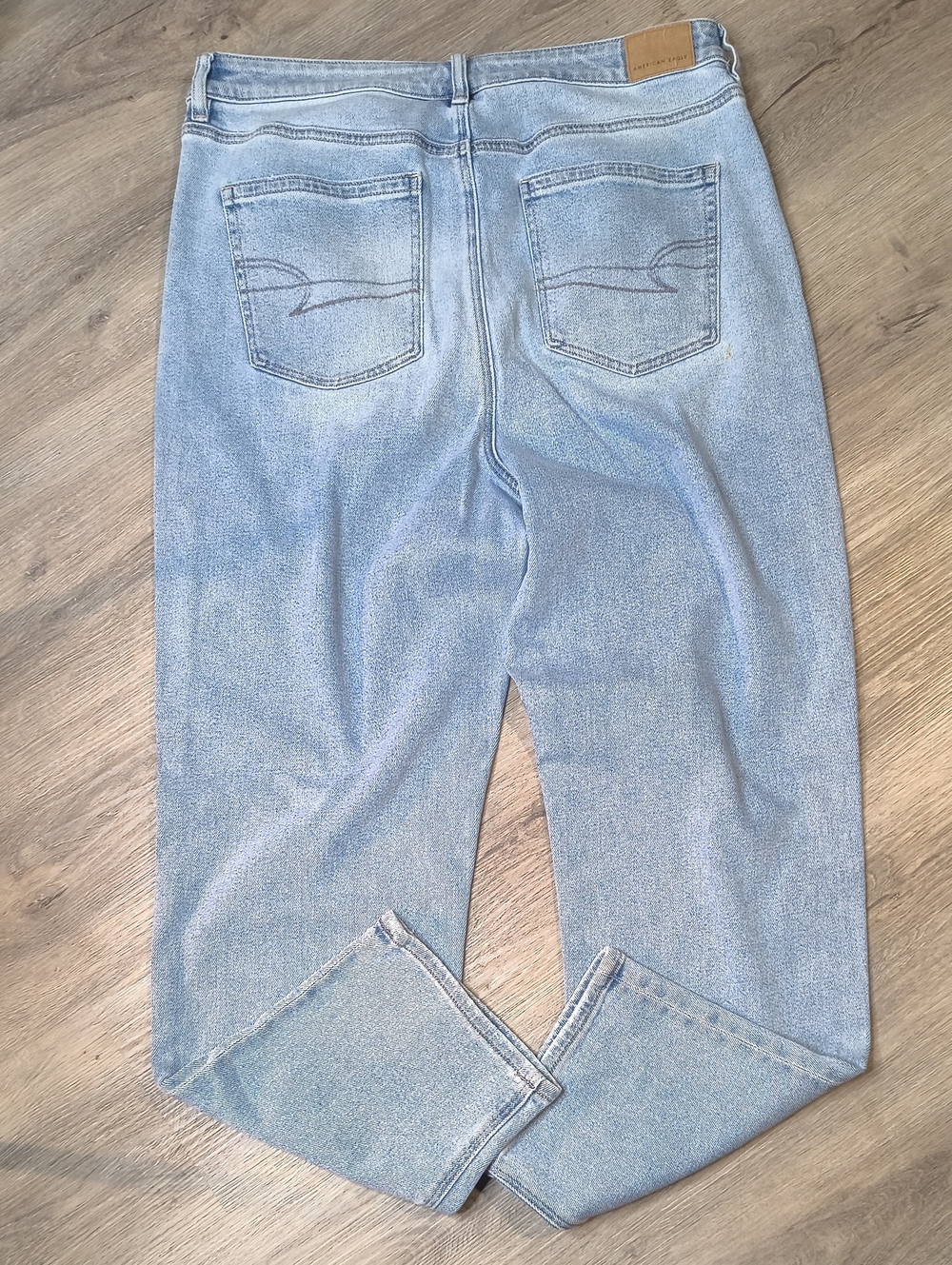 S1172 Mom Straight Stretch w/27.5" Inseam👖American Eagle Women's Size 14 Jean - Picture 4 of 9